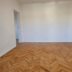 Predaj kompletne zrekonštruovaného 3-izbového bytu s balkónom vo Zvolene – Zlatý Potok - Pekné reality jpg (2)