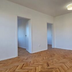 Predaj kompletne zrekonštruovaného 3-izbového bytu s balkónom vo Zvolene – Zlatý Potok - Pekné reality jpg (3)