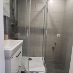 Predaj kompletne zrekonštruovaného 3-izbového bytu s balkónom vo Zvolene – Zlatý Potok - Pekné reality jpg (6)